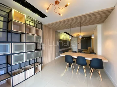 Foto Apartamento com 3 Dormitórios