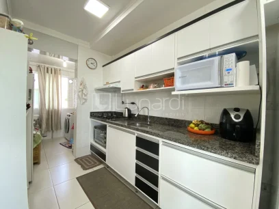Foto Apartamento com 3 Dormitórios