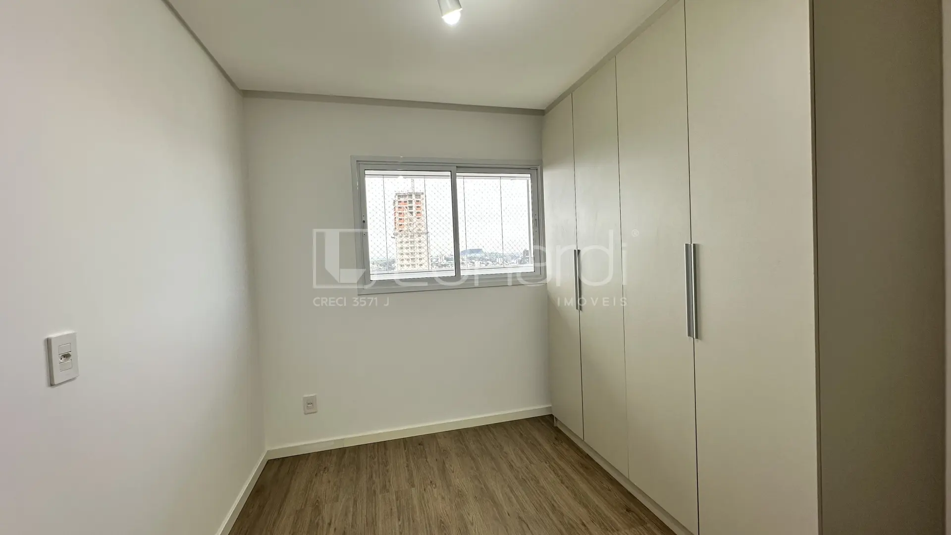 Foto Apartamento com 3 Dormitórios