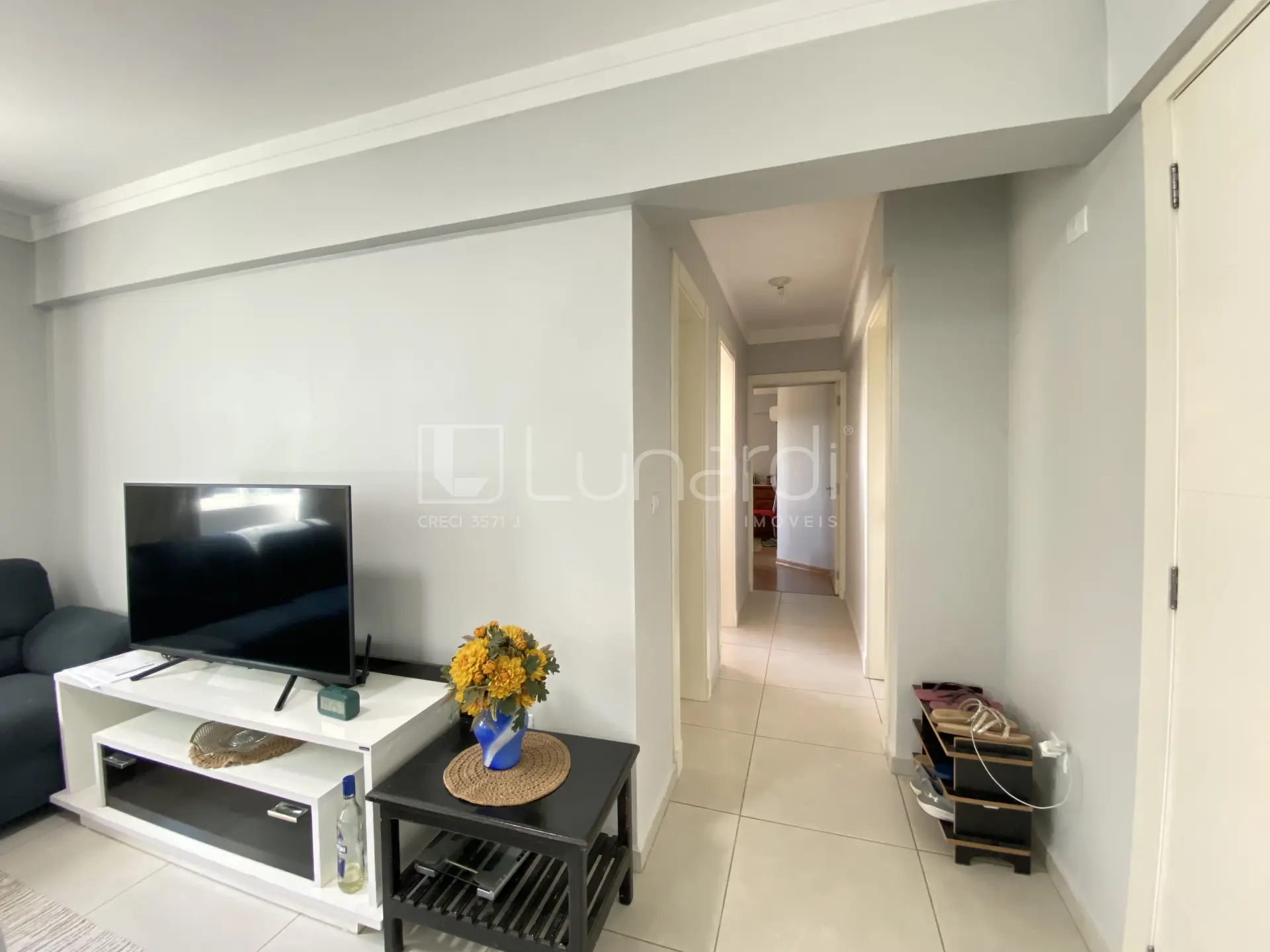 Foto Apartamento com 3 Dormitórios