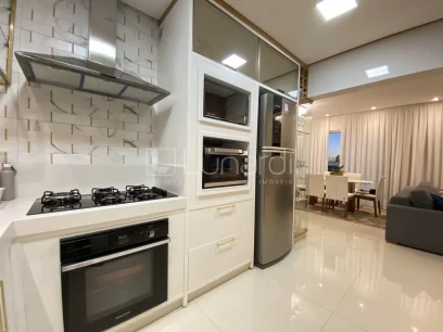 Foto Apartamento com 3 Suítes