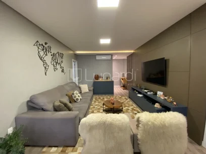 Foto Apartamento com 3 Dormitórios