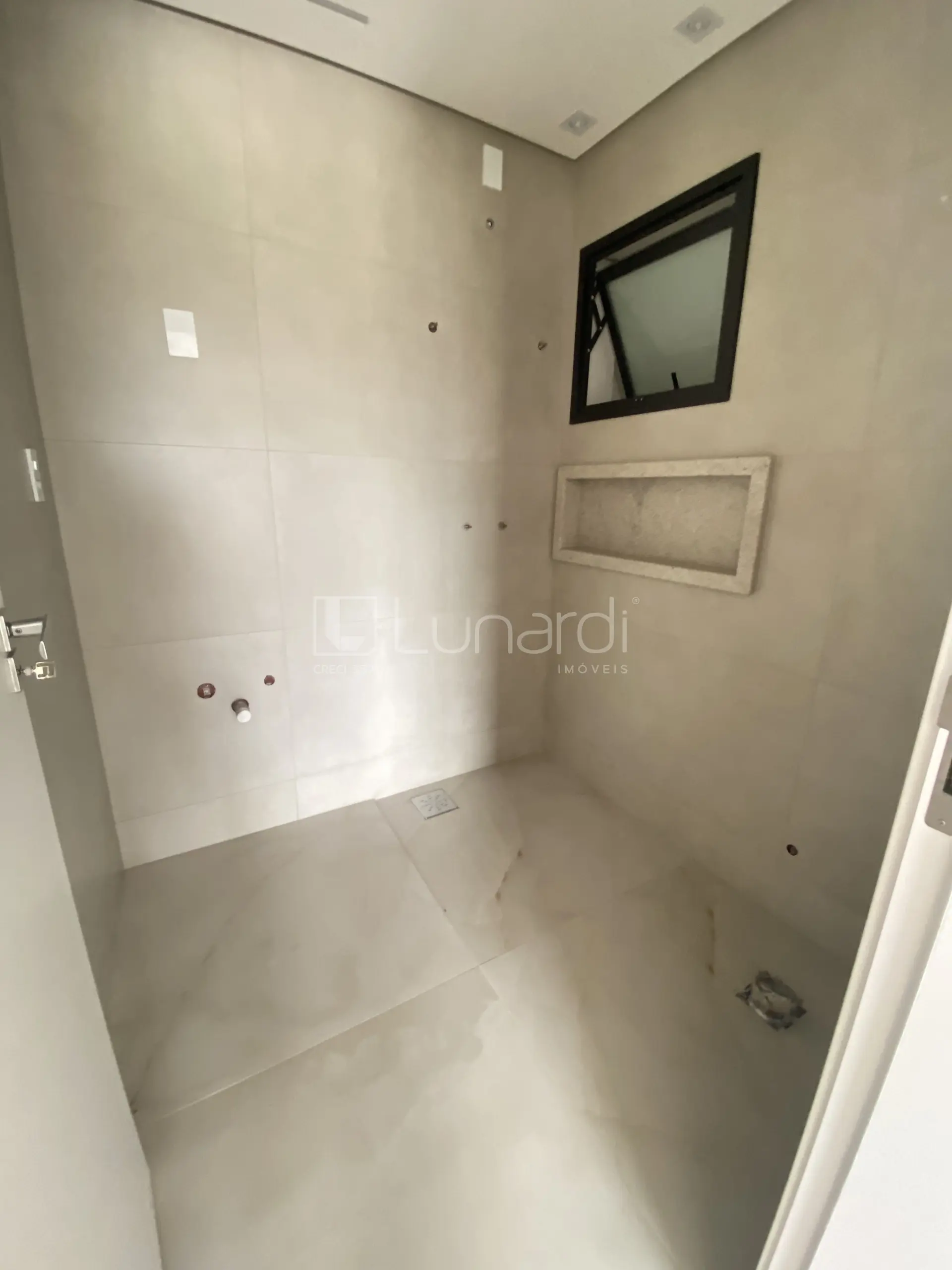 Foto Apartamento com 3 Suítes