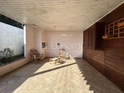 Foto Casa com 2 Dormitórios