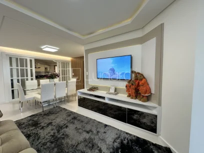 Foto Apartamento com 3 Dormitórios