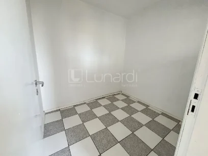Foto Apartamento com 4 Dormitórios