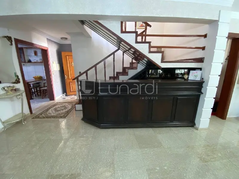 Foto Casa com 3 Dormitórios