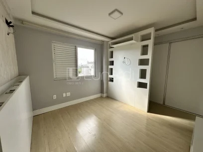 Foto Apartamento com 3 Dormitórios