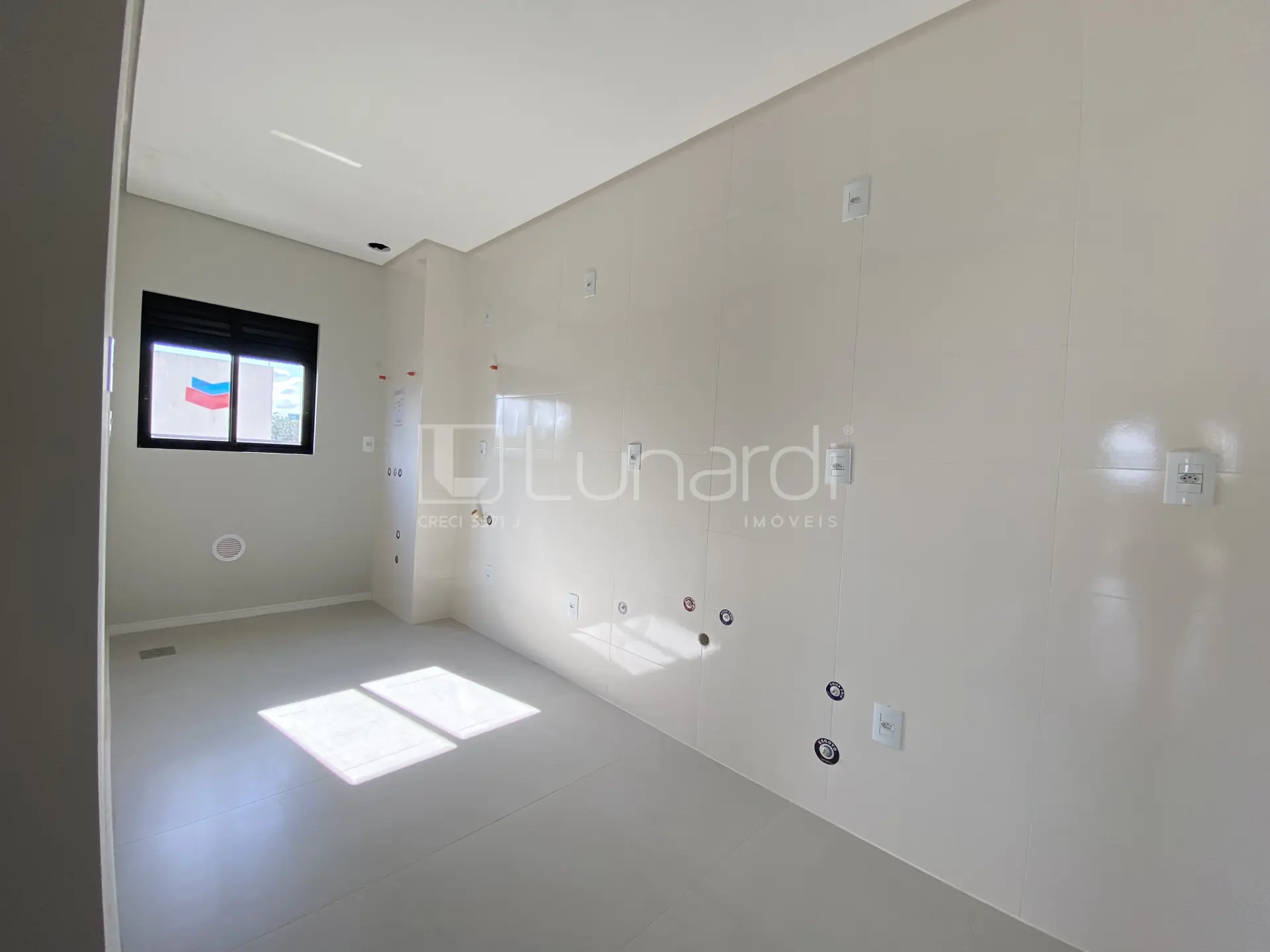 Foto Apartamento com 2 Dormitórios