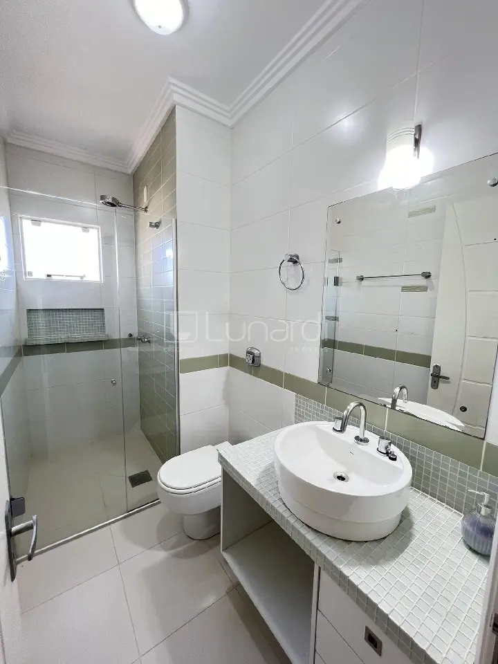 Foto Casa com 4 Dormitórios