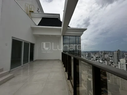 Foto Cobertura com 3 Suítes