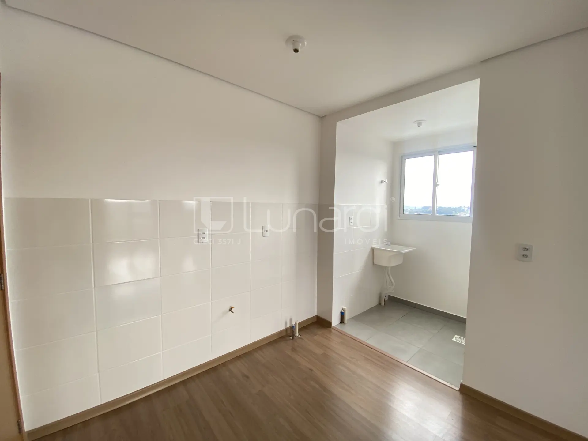 Foto Apartamento com 2 Dormitórios