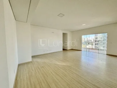 Foto Cobertura com 4 Dormitórios