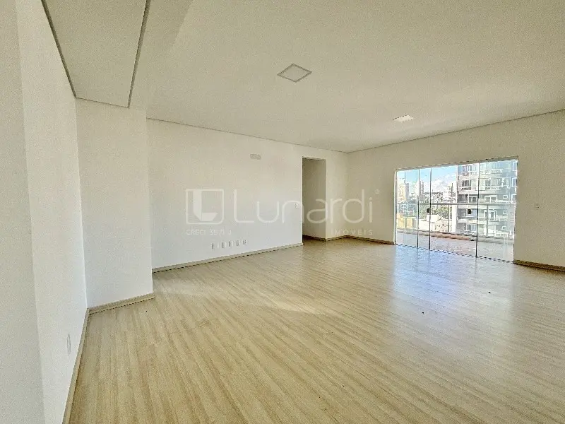 Foto Cobertura com 4 Dormitórios