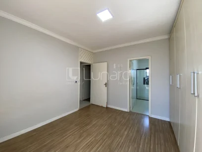 Foto Casa com 3 Dormitórios