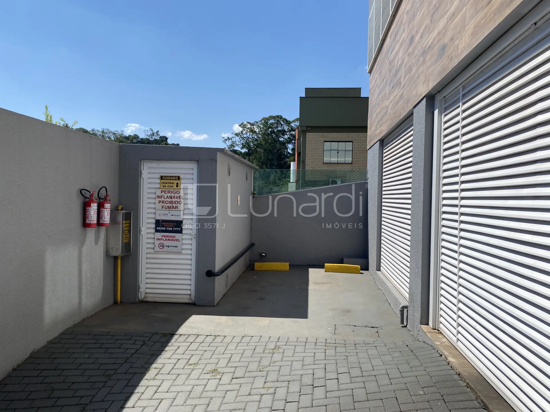 Foto Apartamento com 3 Dormitórios