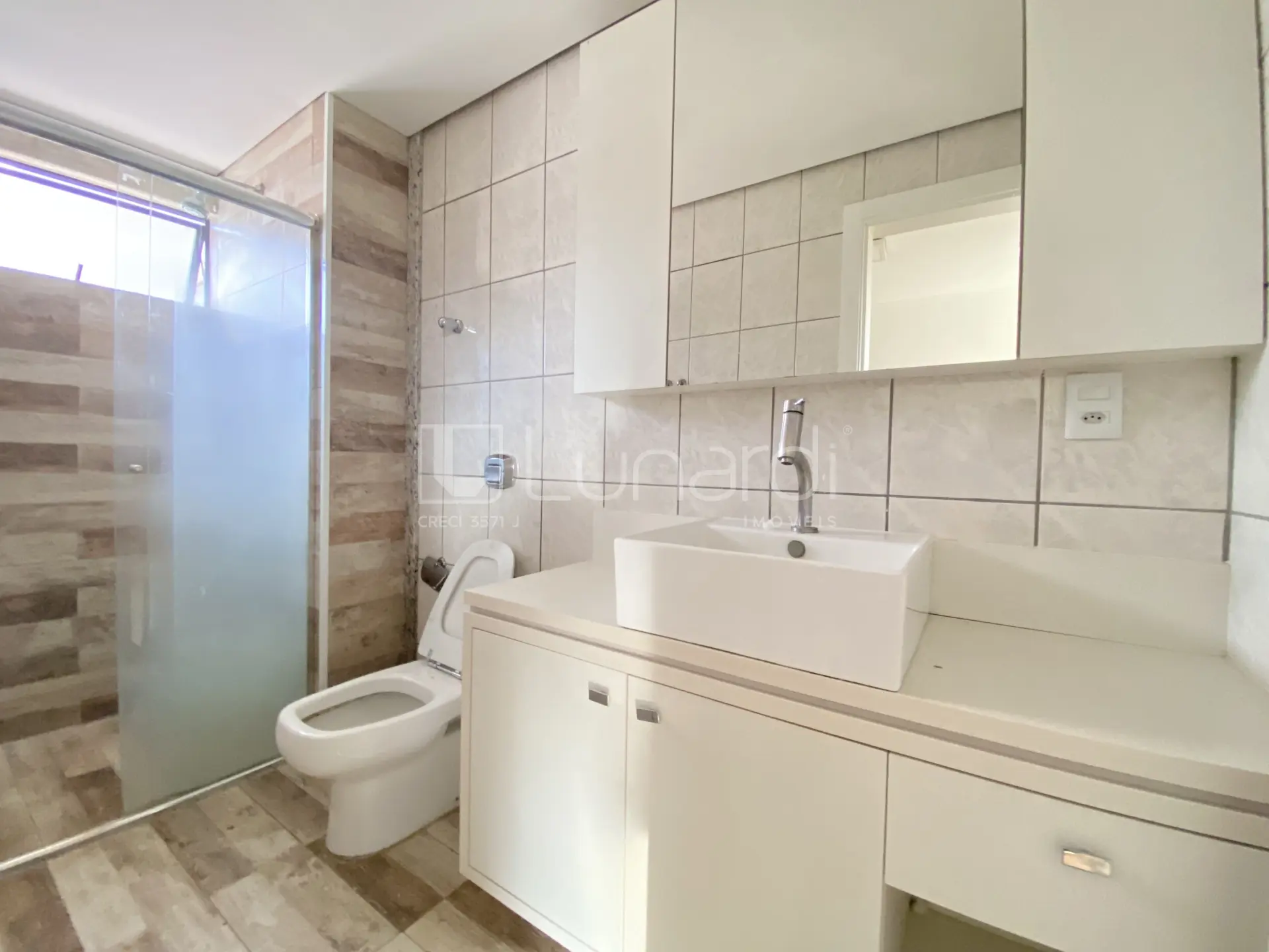 Foto Apartamento com 3 Dormitórios