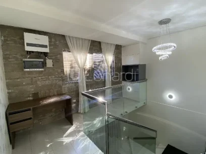 Foto Casa com 3 Dormitórios