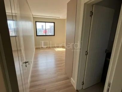 Foto Apartamento com 2 Dormitórios