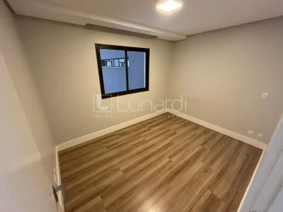Foto Apartamento com 2 Dormitórios