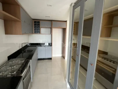 Foto Apartamento com 2 Dormitórios