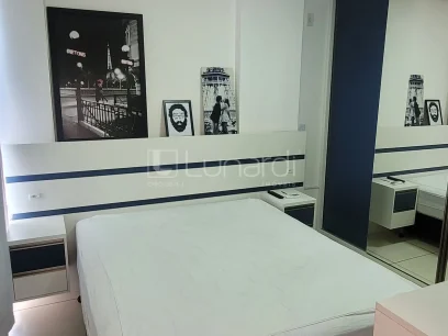 Foto Apartamento com 2 Dormitórios