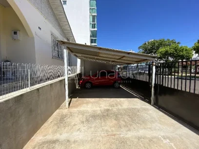 Foto Casa com 3 Dormitórios