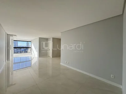 Foto Apartamento com 3 Dormitórios