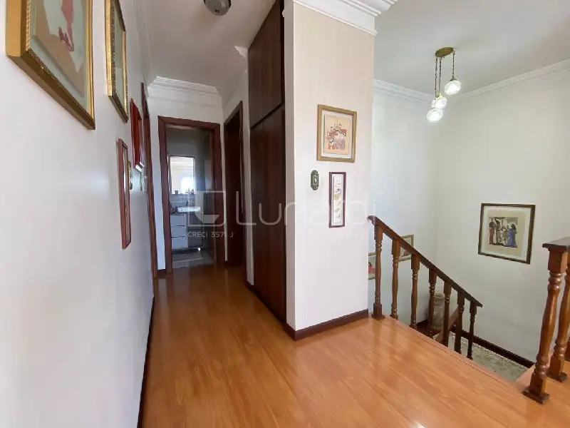 Foto Casa com 3 Dormitórios