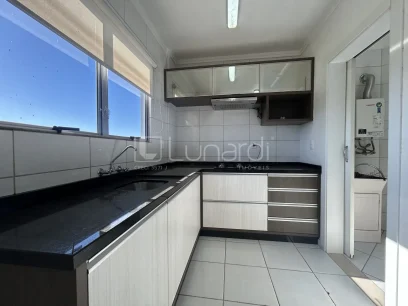 Foto Apartamento com 2 Dormitórios