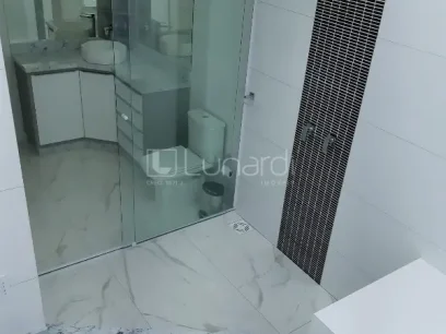 Foto Casa com 5 Dormitórios