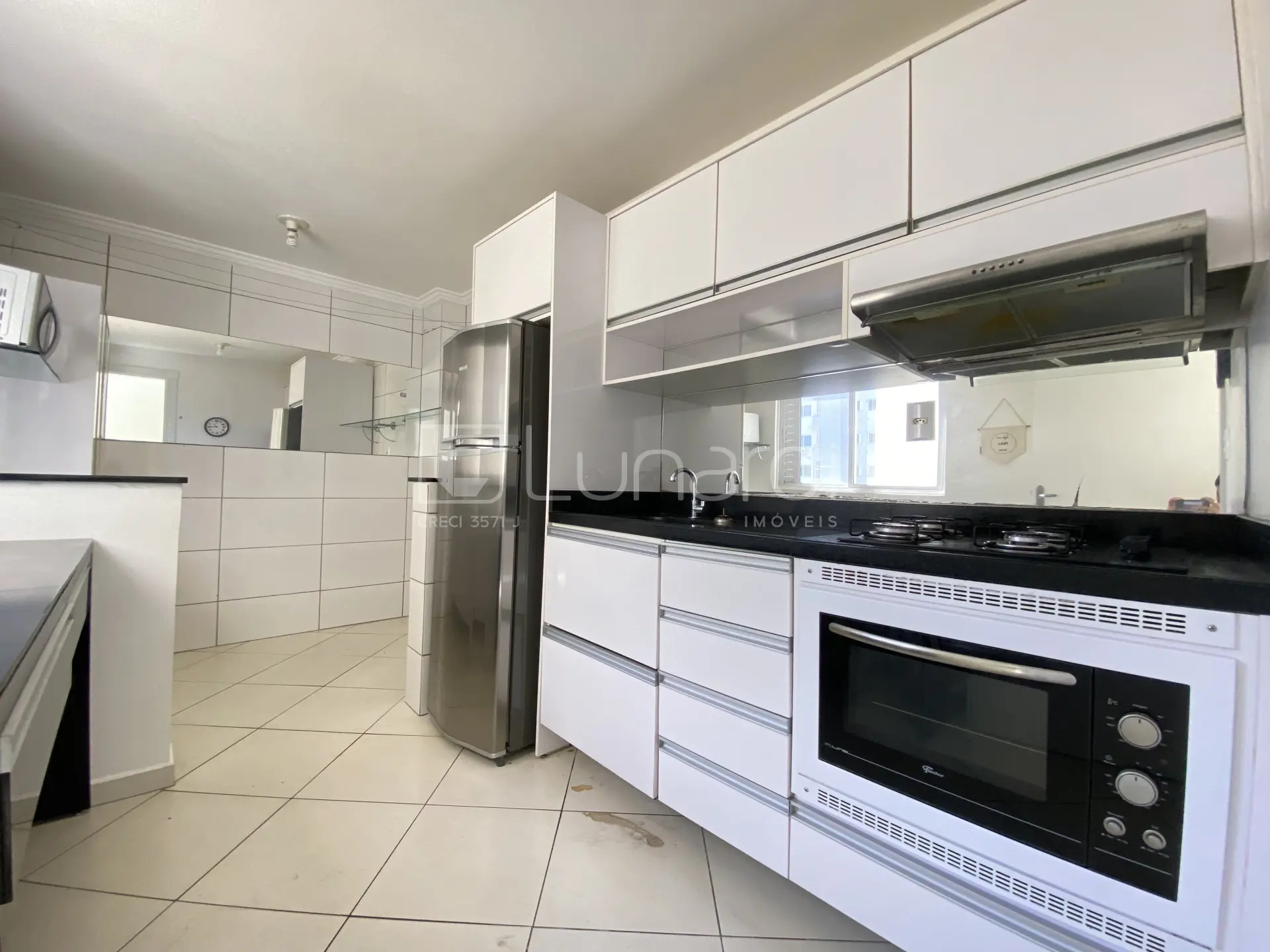 Foto Apartamento com 2 Dormitórios