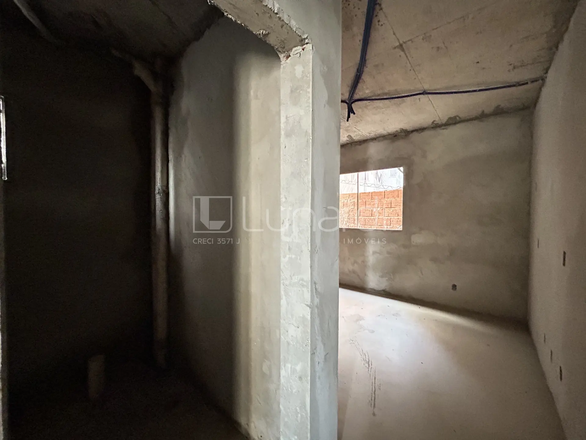 Foto Apartamento com 2 Dormitórios