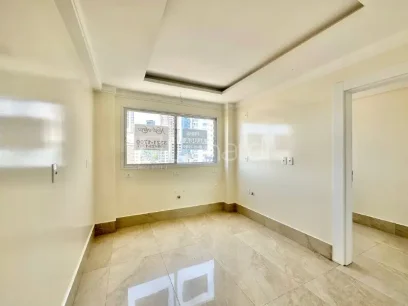 Foto Apartamento com 3 Dormitórios