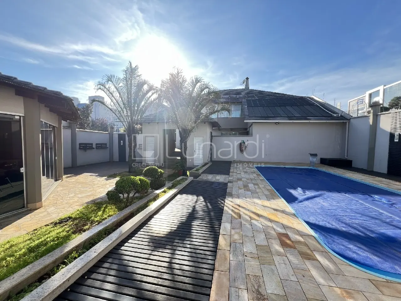 Foto Casa com 4 Dormitórios