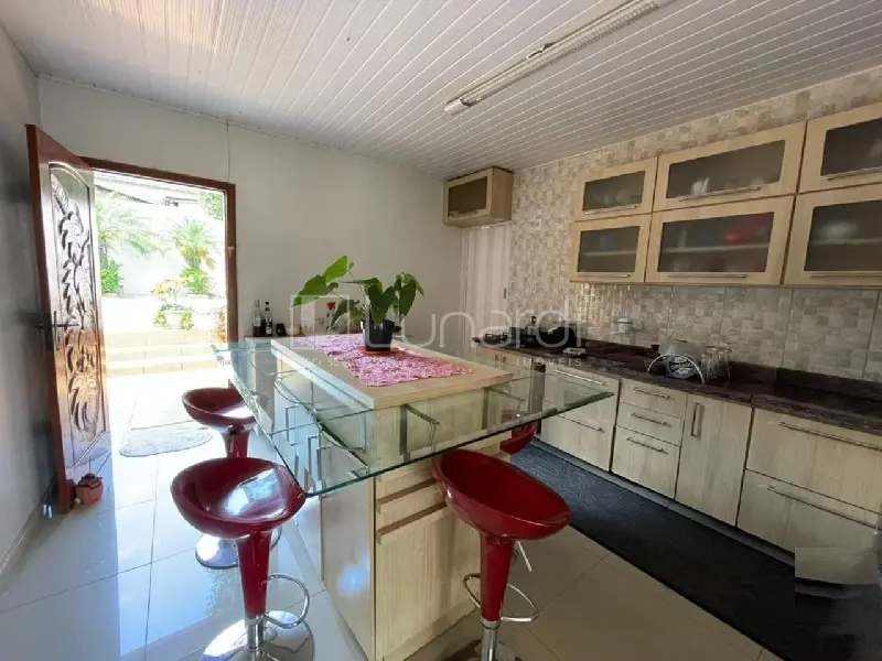 Foto Casa com 3 Dormitórios