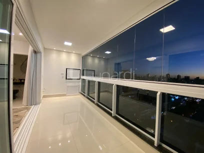 Foto Apartamento com 3 Suítes