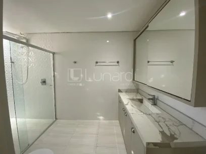 Foto Casa com 3 Dormitórios