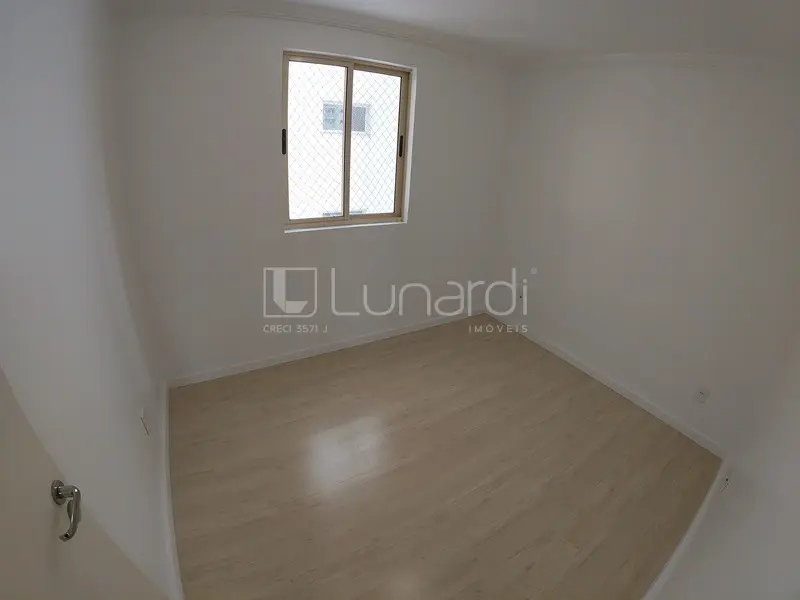 Foto Apartamento com 3 Dormitórios