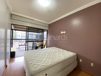 Foto Apartamento com 3 Dormitórios