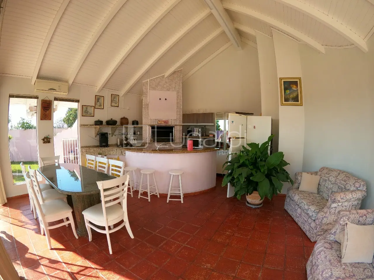 Foto Casa com 5 Dormitórios