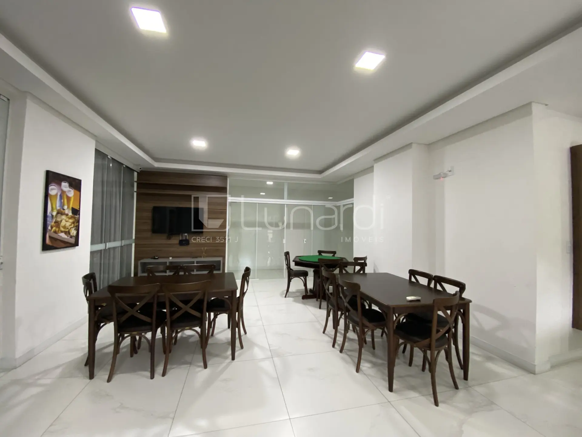 Foto Apartamento com 3 Dormitórios