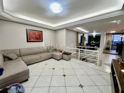 Foto Apartamento Duplex com 3 Dormitórios