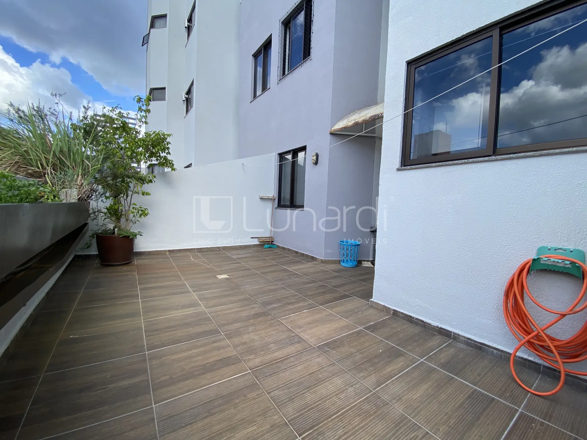 Foto Apartamento com 3 Dormitórios