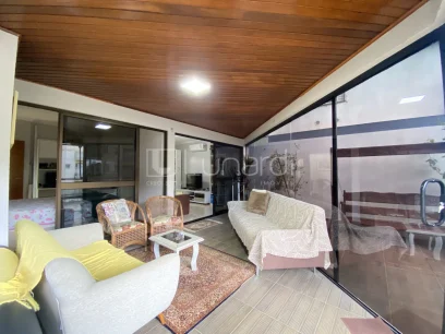 Foto Apartamento com 3 Dormitórios