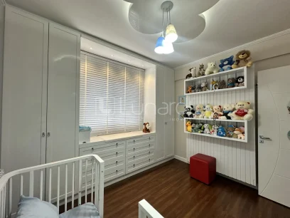 Foto Apartamento com 2 Dormitórios