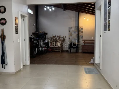 Foto Casa com 2 Dormitórios