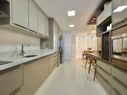 Foto Apartamento com 2 Dormitórios