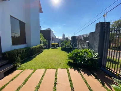 Foto Casa com 3 Dormitórios