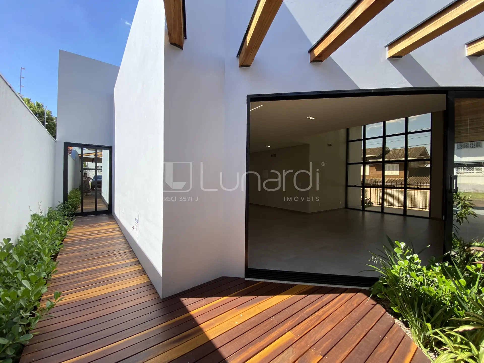 Foto Casa com 3 Suítes